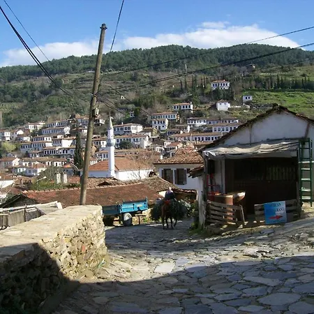 Casa de hóspedes Dionysos